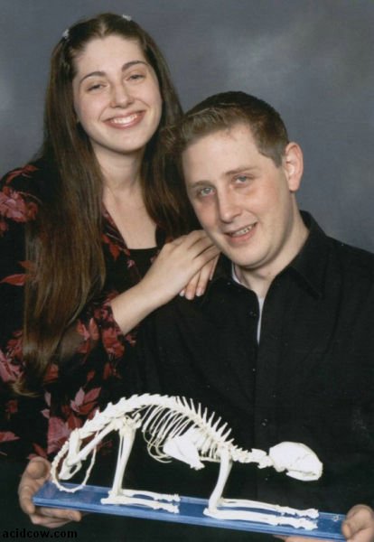 Awkward Couple Photos (34 pics)