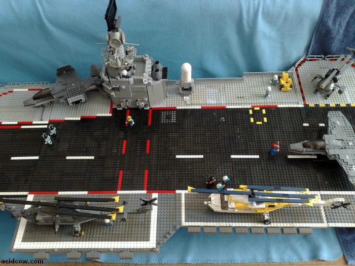 LEGO Battleship (19 pics)