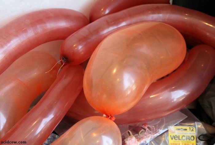 Inflatable Meat Balloons (13 pics)