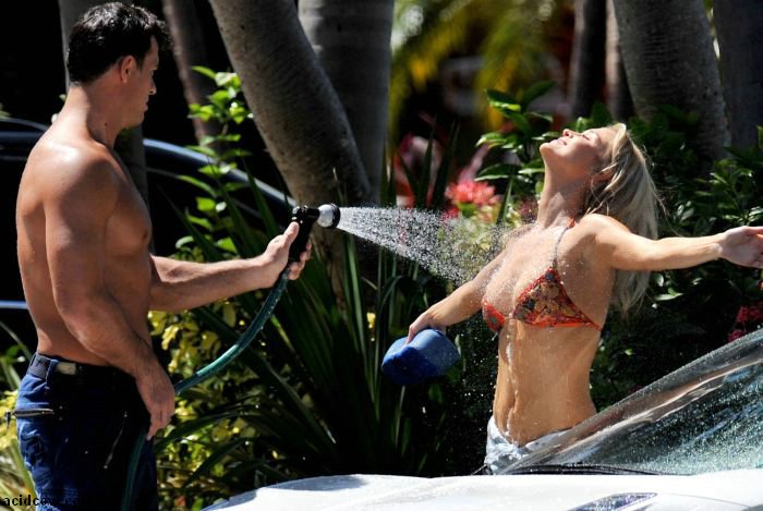 Joanna Krupa’s Bikini Car Wash (10 pics)