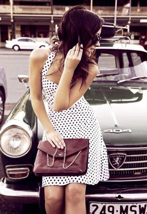 Girls and Cars (41 pics)