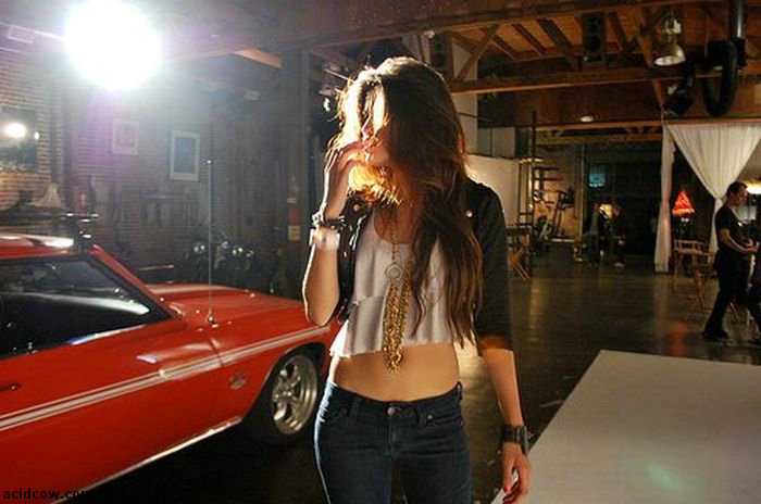 Girls and Cars (41 pics)