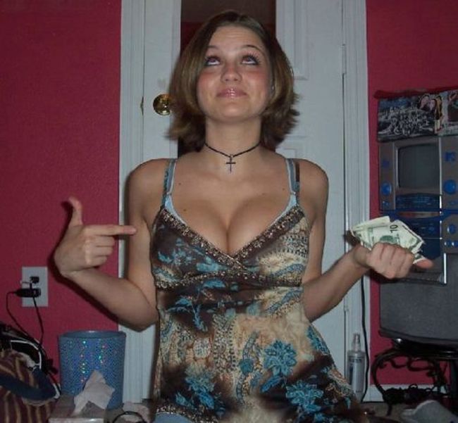 Cute Girls with Big Boobs (40 pics)