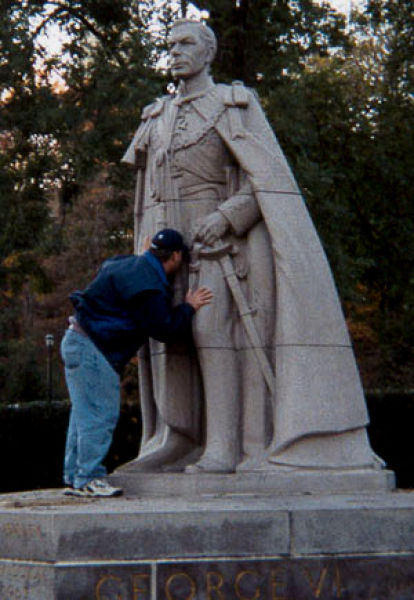 Fun with Statues. Part 2 (73 pics)