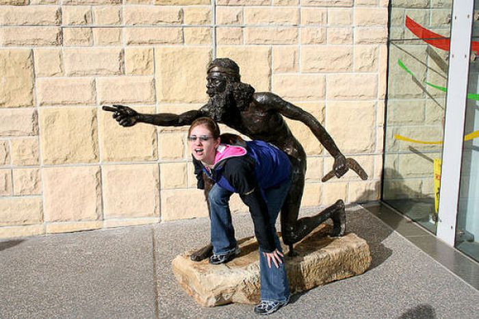 Fun with Statues. Part 2 (73 pics)