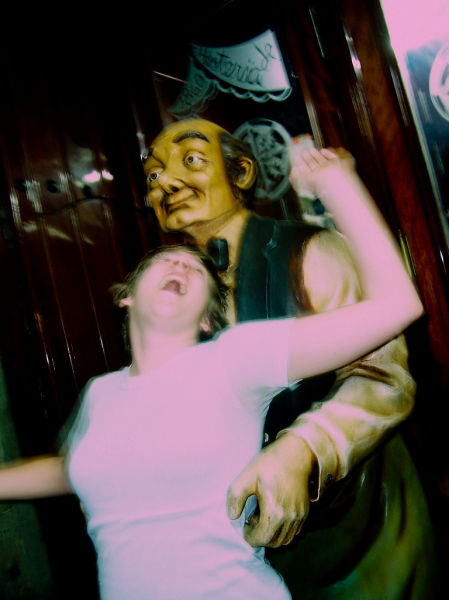 Fun with Statues. Part 2 (73 pics)