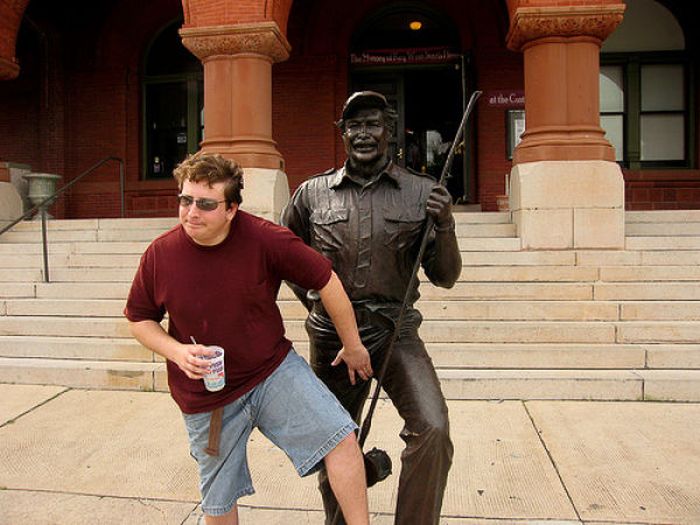 Fun with Statues. Part 2 (73 pics)