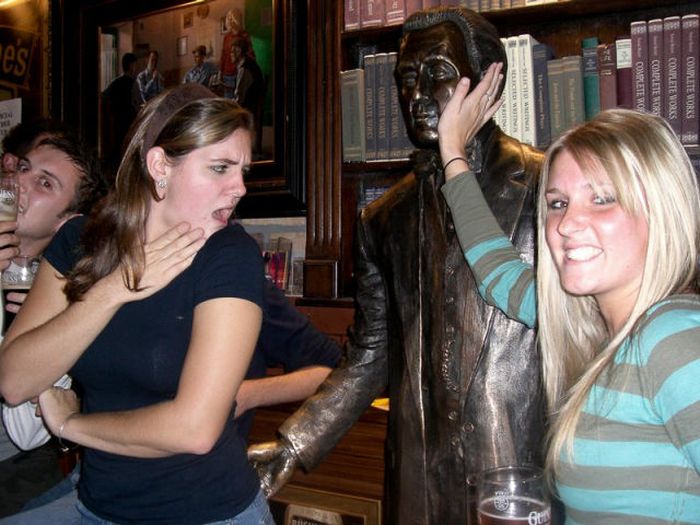 Fun with Statues. Part 2 (73 pics)