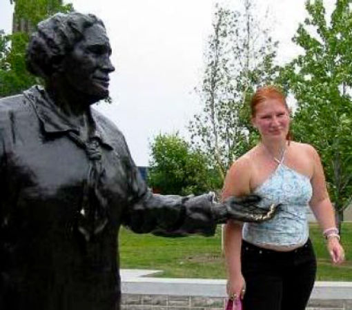 Fun with Statues. Part 2 (73 pics)