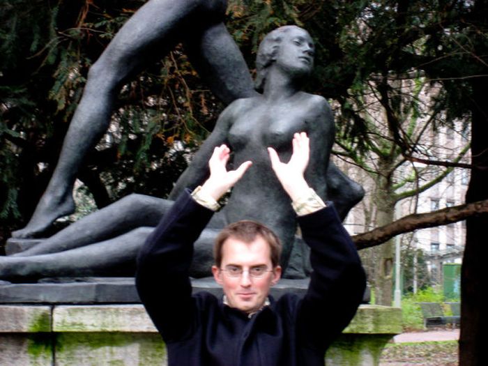 Fun with Statues. Part 2 (73 pics)
