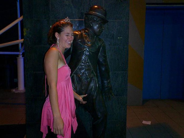 Fun with Statues. Part 2 (73 pics)
