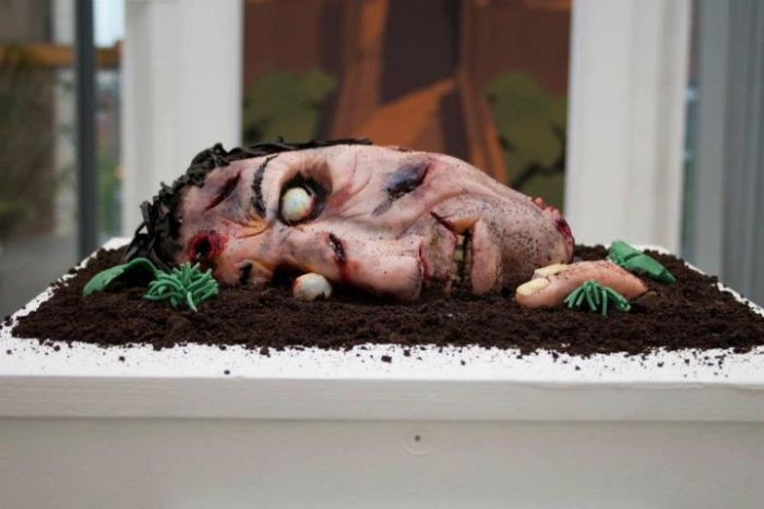 Disgusting Cakes (11 pics)