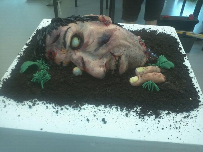 Disgusting Cakes (11 pics)