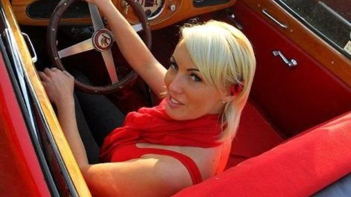 Izabella Lukomska-Pyzalska (24 pics)