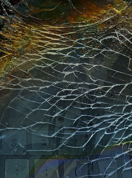 Sculptures Made Out of Destroyed Apple Gadgets (16 pics)