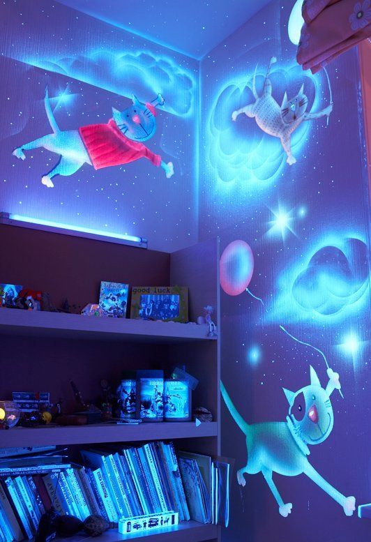 Glow in the Dark Bedroom Decoration (16 pics)