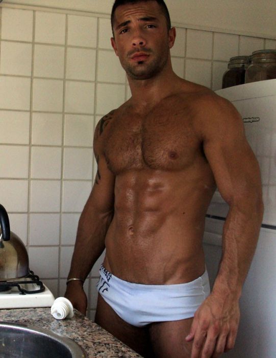 These Men Look Good (100 pics)