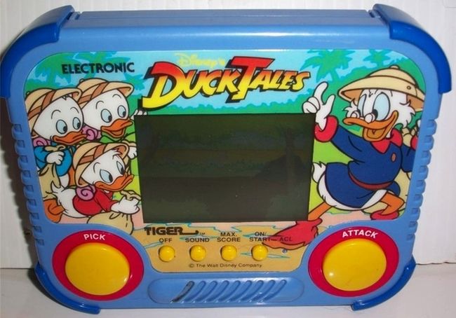 Handheld Games from the Past (22 pics)