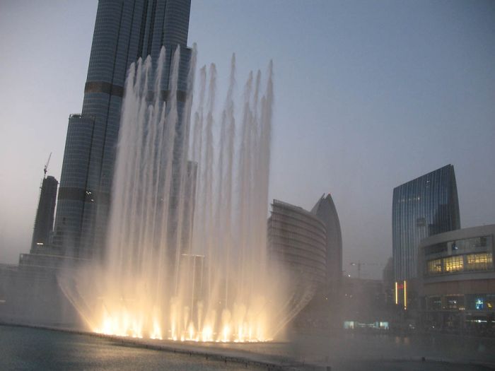 Dubai Fountain (15 pics)