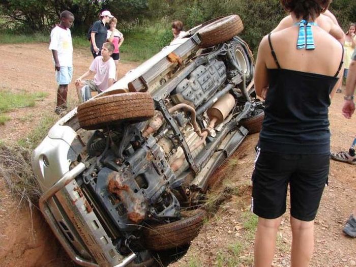 We Are Stuck (18 pics)