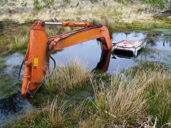 We Are Stuck (18 pics)
