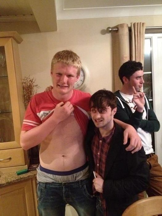 Daniel Radcliffe Parties with a Soccer Team (5 pics)