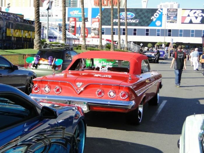 Cars of the SEMA Show (40 pics)