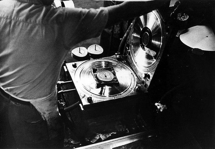 The Production of Vinyl Records (18 pics)
