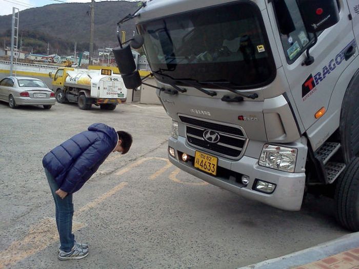 Crazy and Funny Pictures from Asia (63 pics)