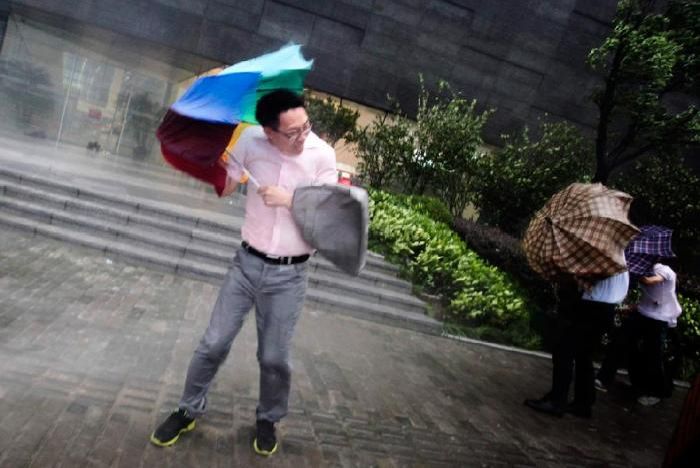 Bad Weather (33 pics)