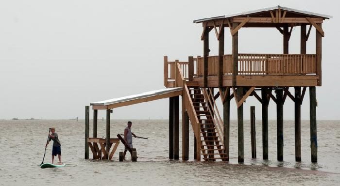 Bad Weather (33 pics)