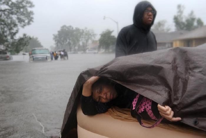 Bad Weather (33 pics)