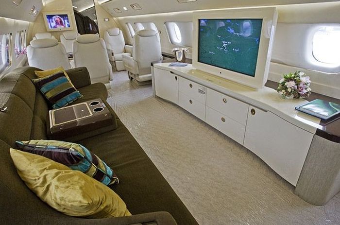 Inside the Most Expensive Planes (25 pics)