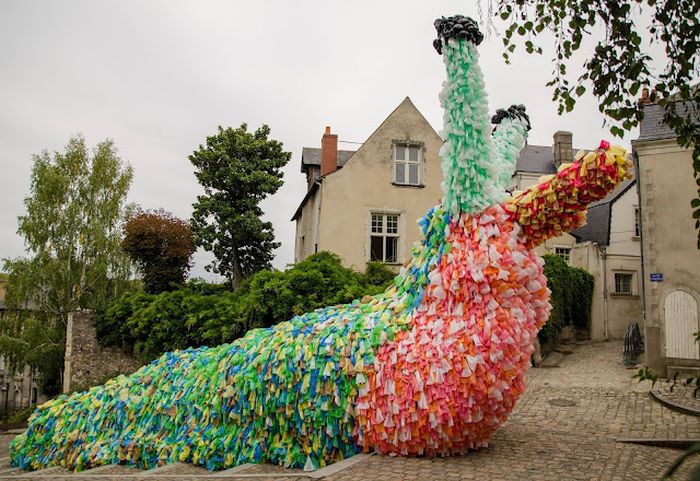 The Giant Slugs of City of Angers, France (15 pics)