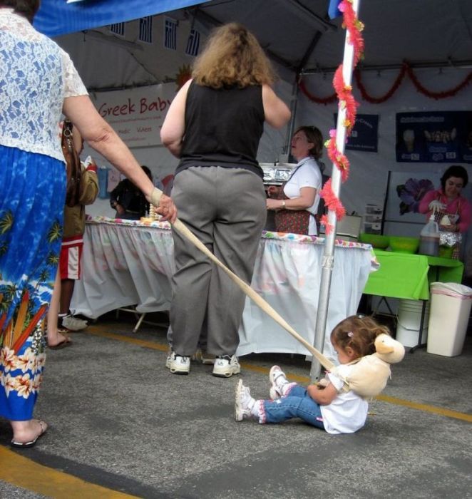 Kids on Leashes (35 pics)