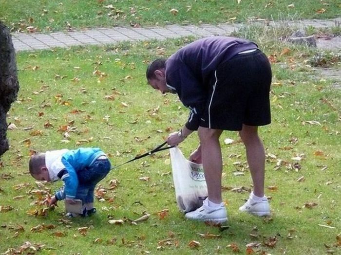 Kids on Leashes (35 pics)