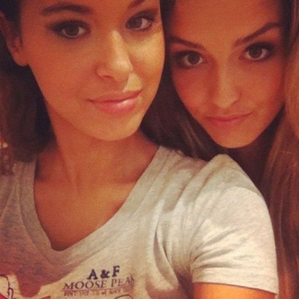 Beautiful Girls Take Photos of Themselves (40 pics)