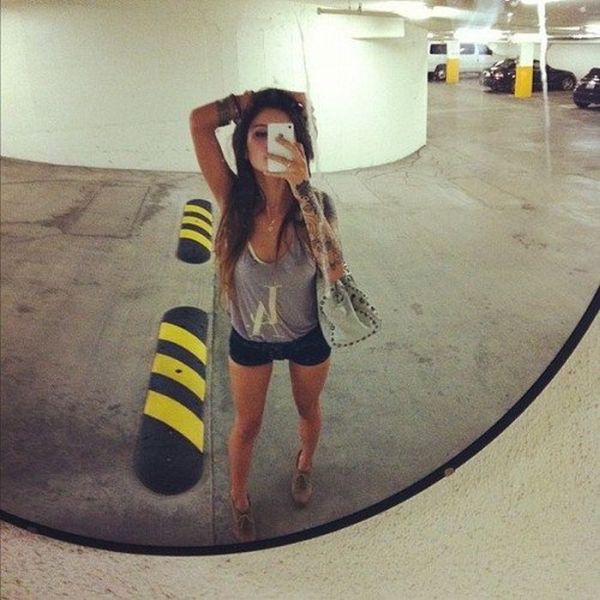 Beautiful Girls Take Photos of Themselves (40 pics)