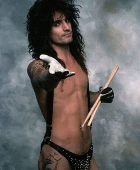 Tommy Lee In The '80s (50 pics)