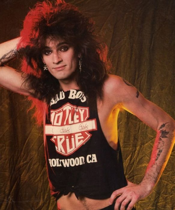 Tommy Lee In The '80s (50 pics)