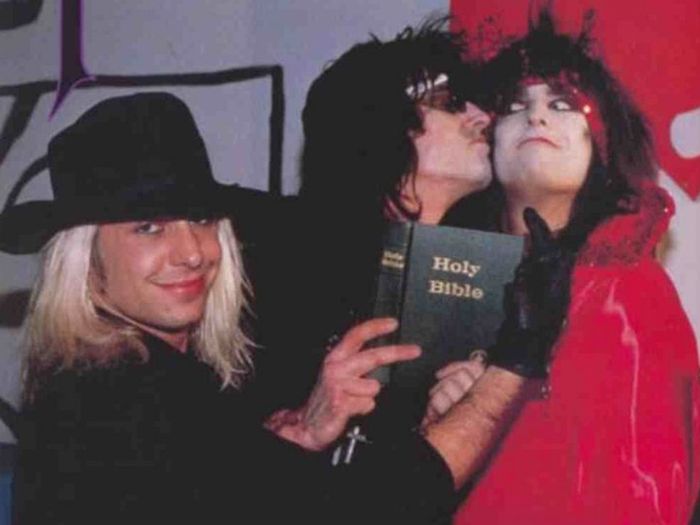 Tommy Lee In The '80s (50 pics)