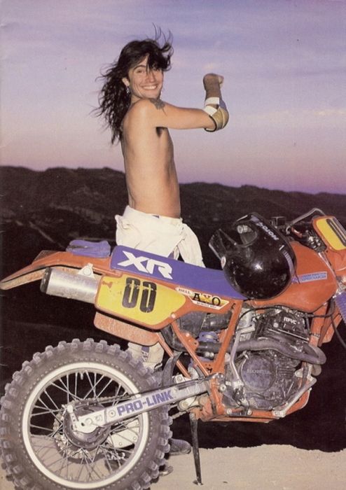 Tommy Lee In The '80s (50 pics)