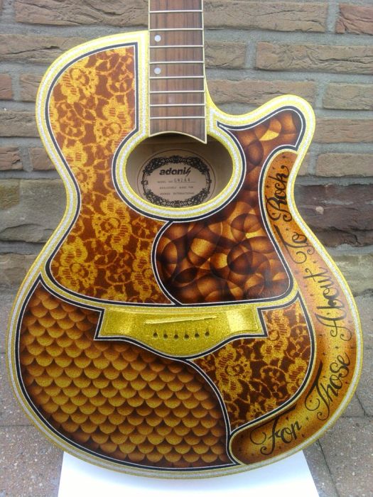Awesome Guitar Custom Paint Jobs (18 pics)
