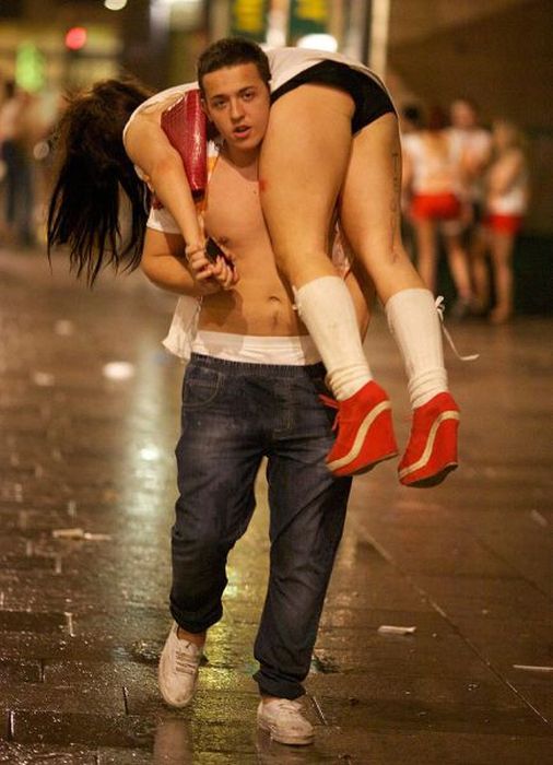 The Cardiff Walk of Shame (43 pics)
