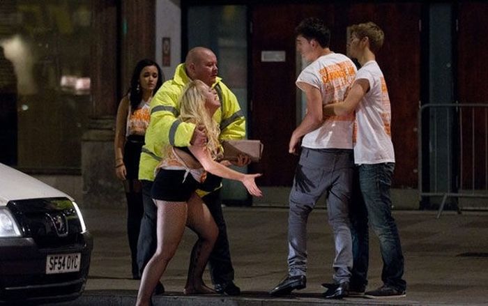 The Cardiff Walk of Shame (43 pics)