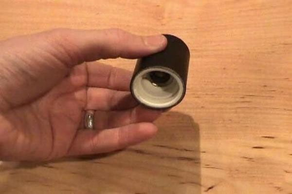 Camera with a Peephole (7 pics)