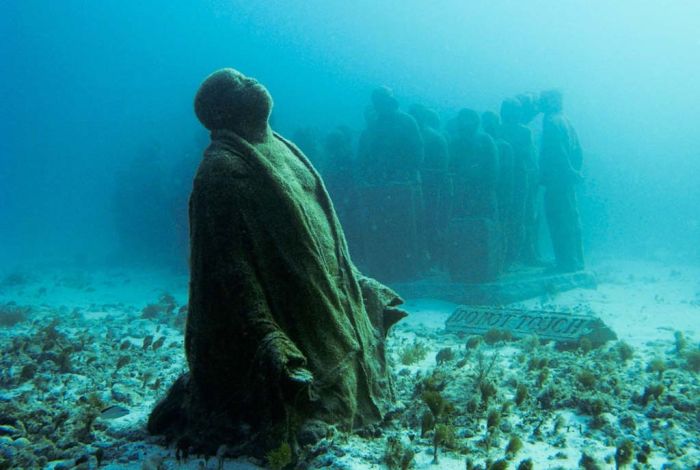 Cancun Underwater Museum (20 pics)