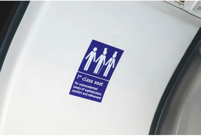 Trolling on the London Underground (20 pics)