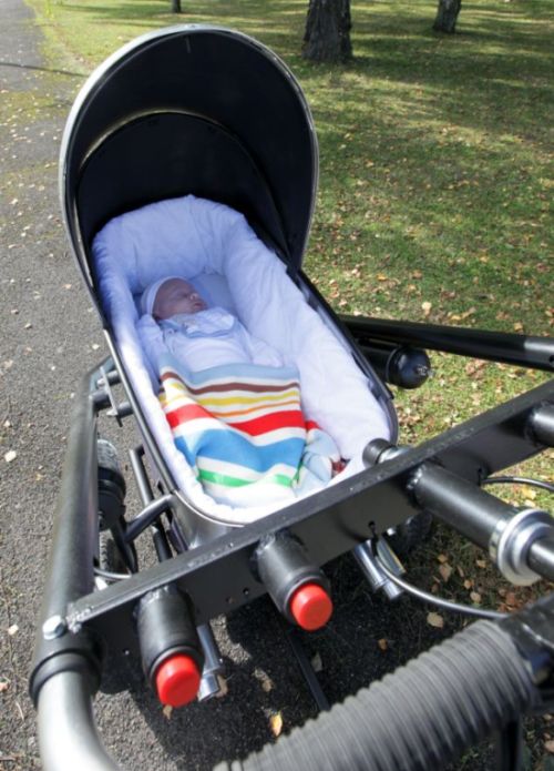 The Fastest Baby Stroller in the World (8 pics)