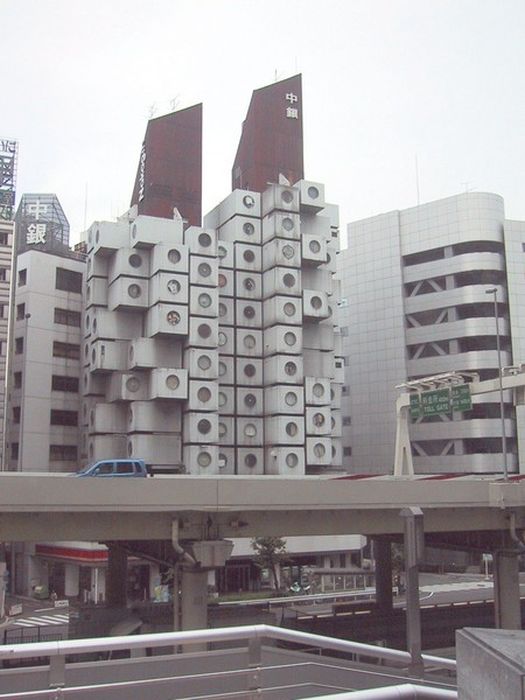 Nakagin Capsule Tower in Tokio (20 pics)